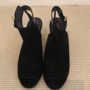 BLACK ROCKPORT BOOTIES